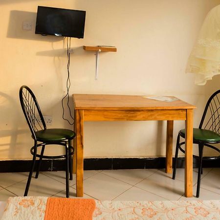 Relief Motel Fort Portal מראה חיצוני תמונה