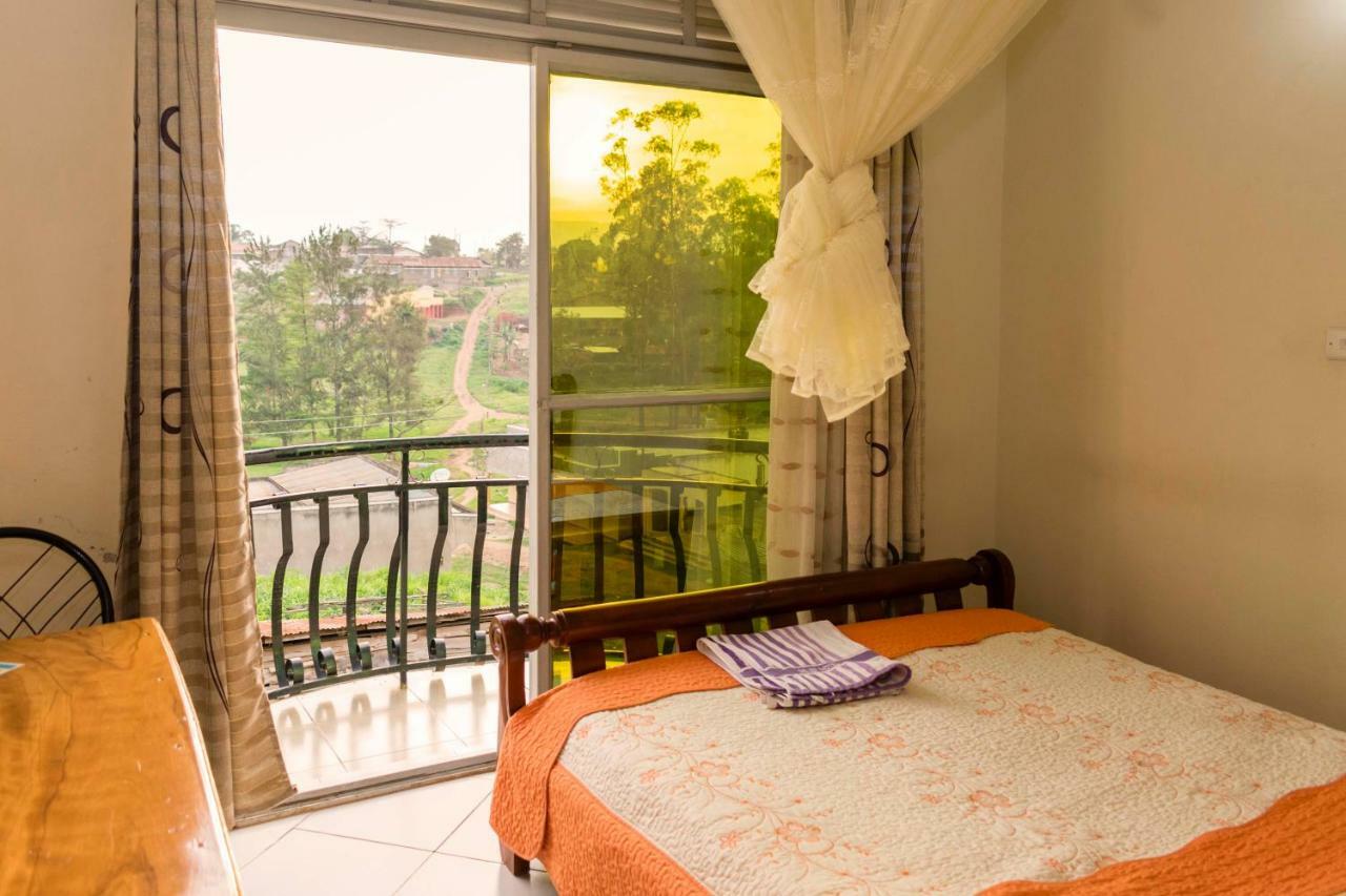 Relief Motel Fort Portal מראה חיצוני תמונה
