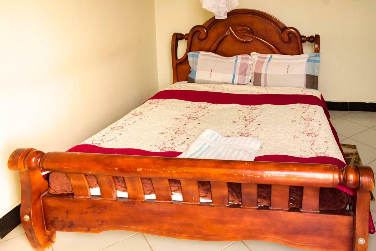 Relief Motel Fort Portal מראה חיצוני תמונה