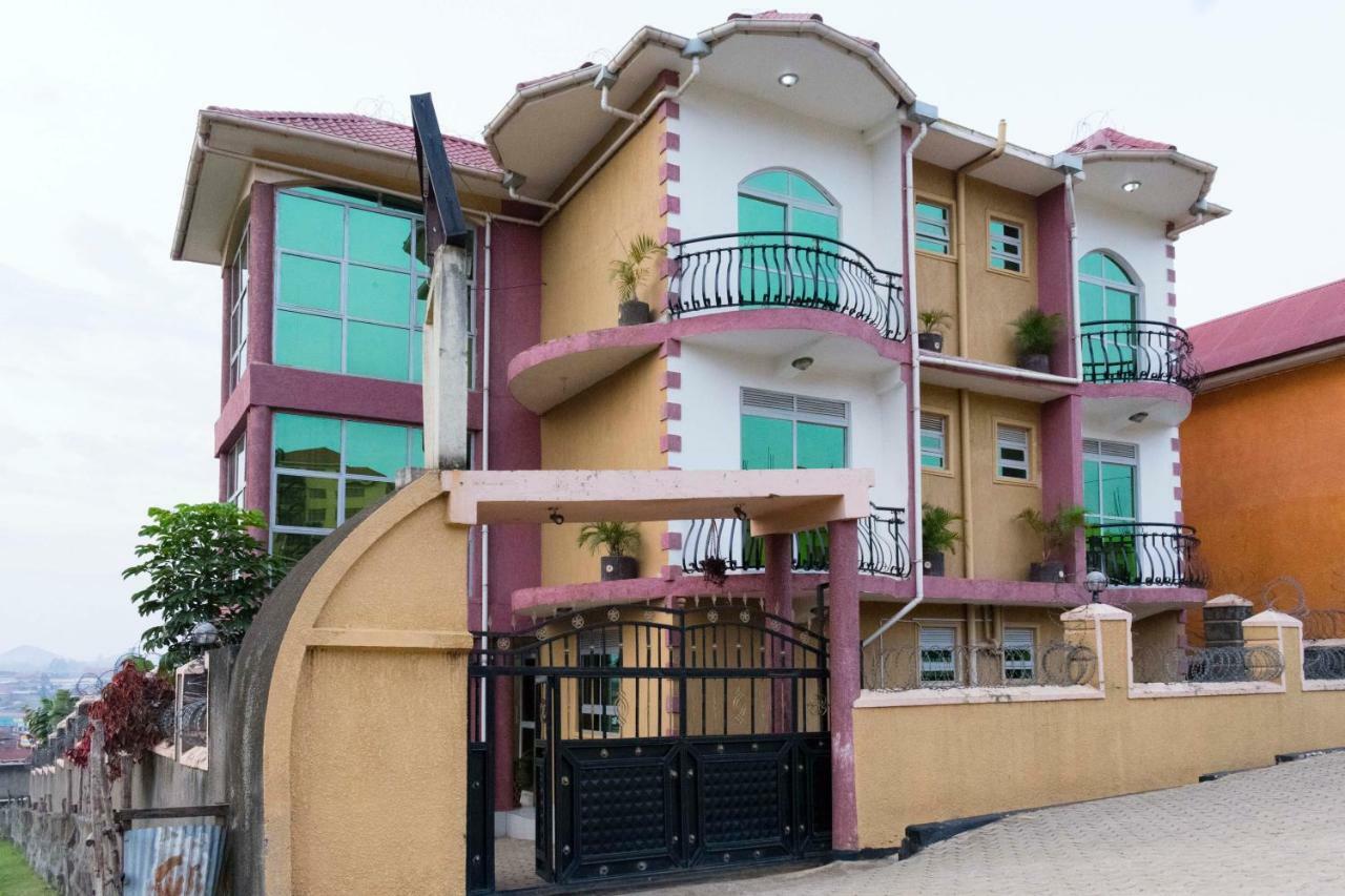 Relief Motel Fort Portal מראה חיצוני תמונה