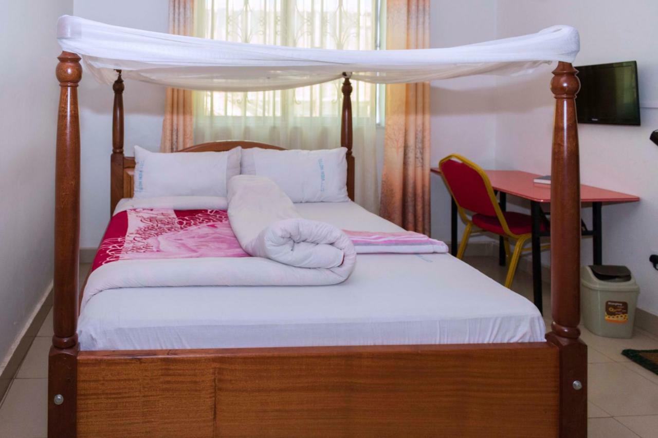 Relief Motel Fort Portal מראה חיצוני תמונה